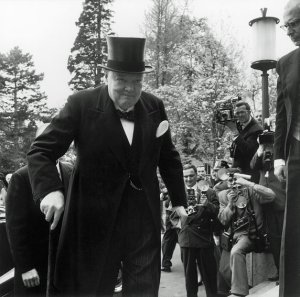 01_Winston-Churchill_Luebeck.jpg