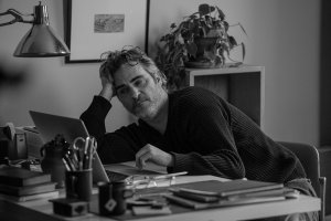 Comeon_01_Joaquin-Phoenix_F_Julieta-Cervantes.jpg