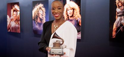 Tina-Turner-Ausstellung im Stage Apollo Theater eröffnet 